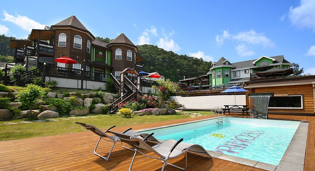 季節性室外泳池