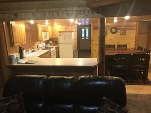 Interior - Perfect For ATV, Hiking, Yellowstone Park, Snowmobiling, and Anything Outdoors (Island Park)