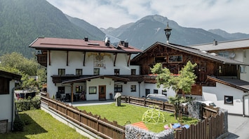 Esterni