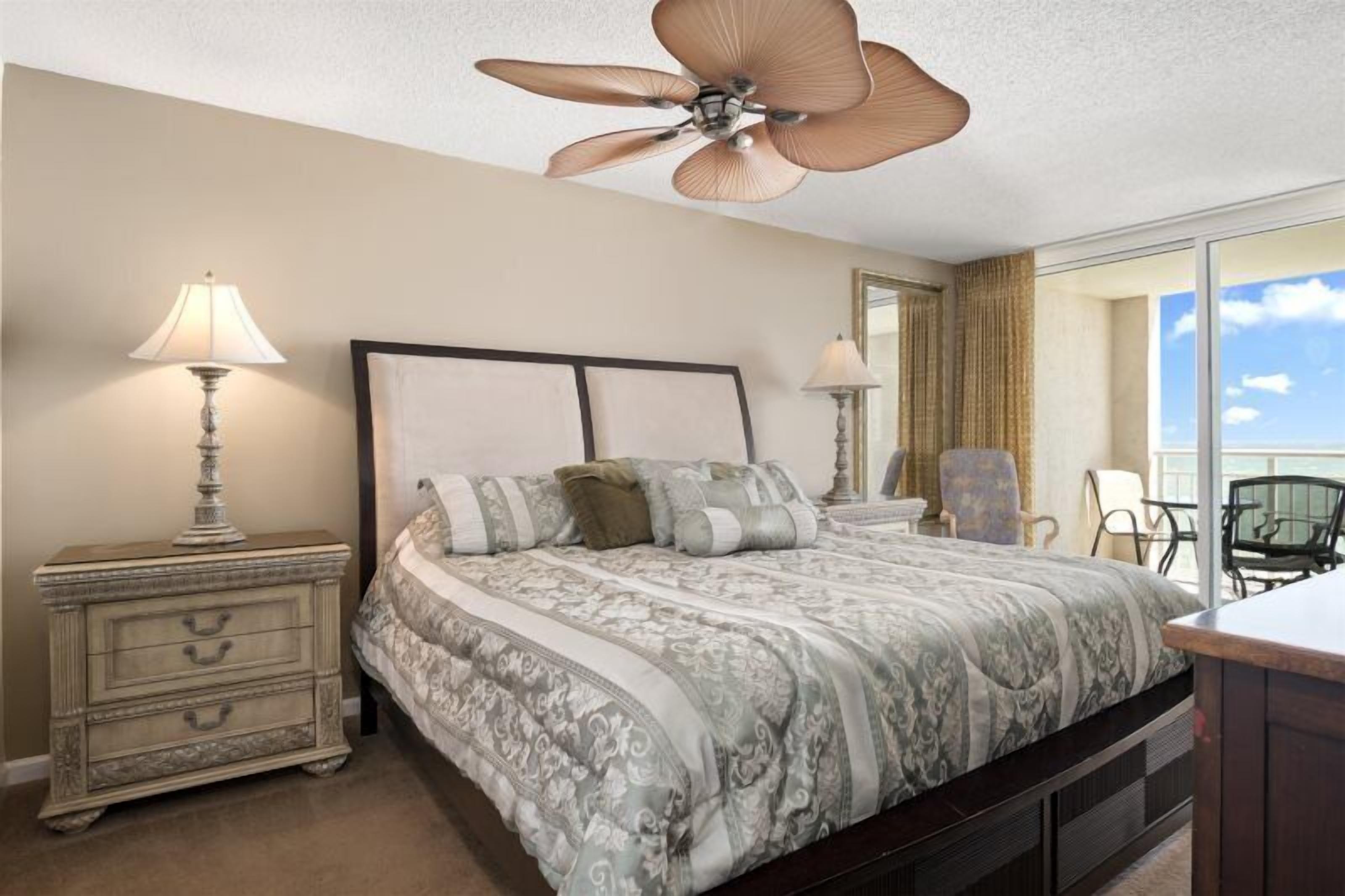 3 室のベッドルーム、アイロン / アイロン台、WiFi (無料)、ベッドシーツ