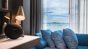 Ocean Junior Suite | Beach/ocean view