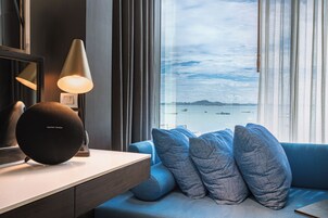 Ocean Junior Suite | Beach/ocean view