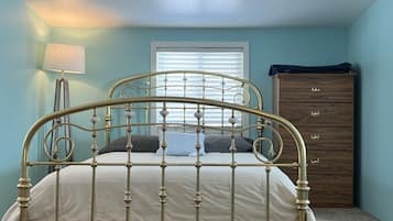 3 bedrooms, WiFi, bed sheets