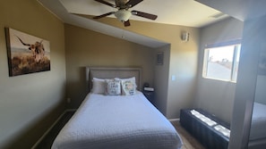 2 bedrooms, iron/ironing board, bed sheets