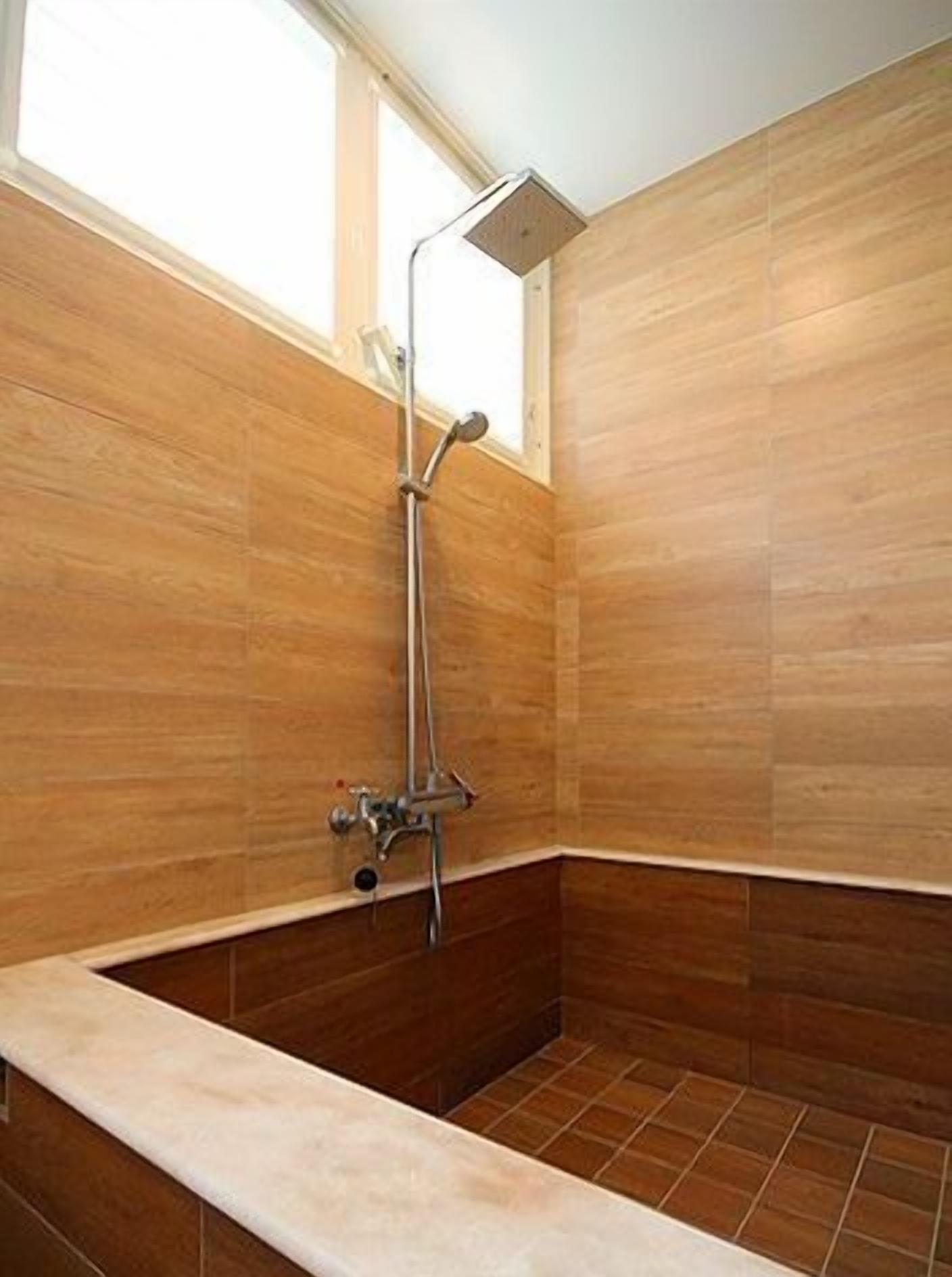 Superior Dört Kişilik Oda (Suite) | Banyo duşu