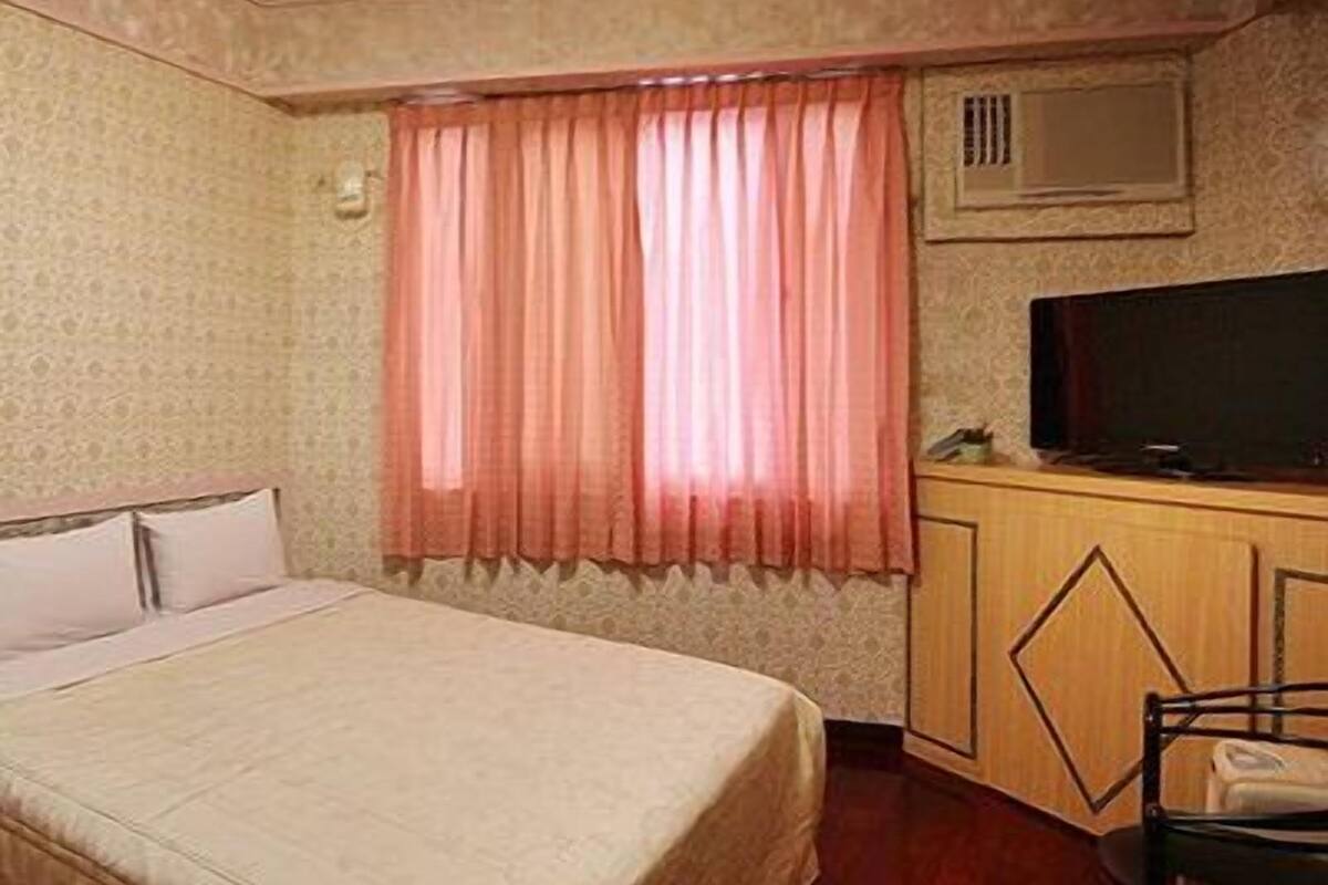 Honeymoon Double Room | Desk, blackout drapes, rollaway beds, free WiFi