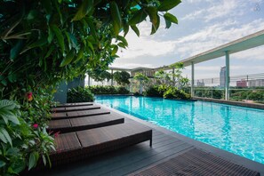 Outdoor pool - Yelloduck Rooms & Apartments @ Casa Residency (Kuala Lumpur)