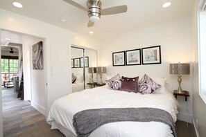 2 bedrooms, iron/ironing board, travel cot, WiFi - Tiny House #4 Between Zion & Bryce w/resort pool (Orderville)