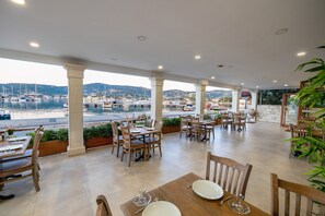 Exterior - Hanedan Otel (Foça)