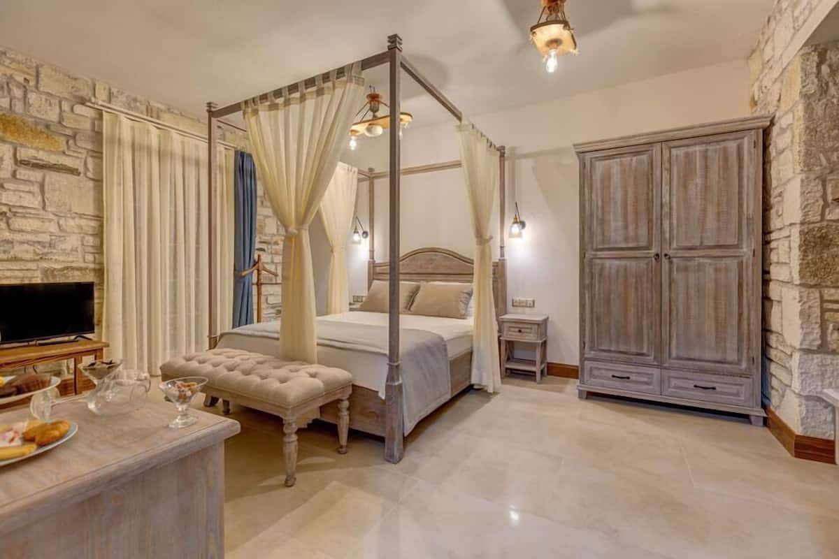 Minibar, bureau, chambres insonorisées, Wi-Fi gratuit