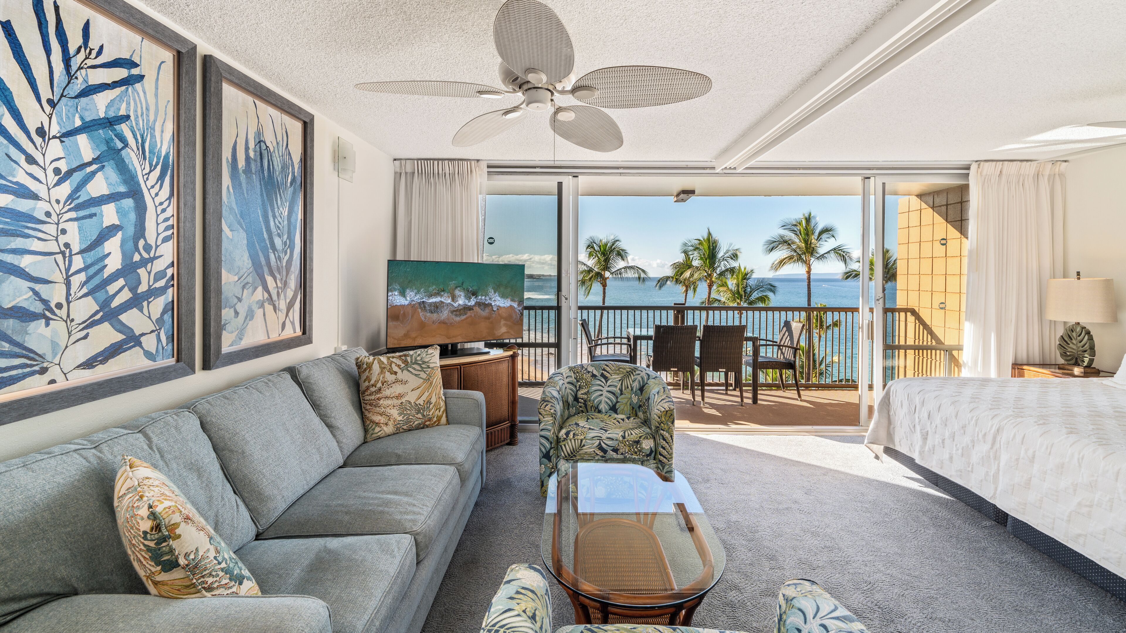 Fernseher, DVD-Player, Stereoanlage