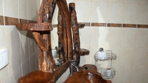 Bathroom sink - Sanuk Bungalows (Rawai)