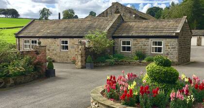 5⭐️ luxury 2 bedroom rural retreat on a small private estate in North Yorkshire