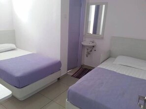 雙床房, 無窗戶 | 熨斗/熨衣板、免費無線上網