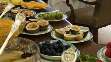 Inbegriffenes groĂes FrĂŒhstĂŒck