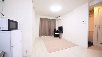 1 kamar tidur, setrika/meja setrika, Wi-Fi gratis, dan seprai linen