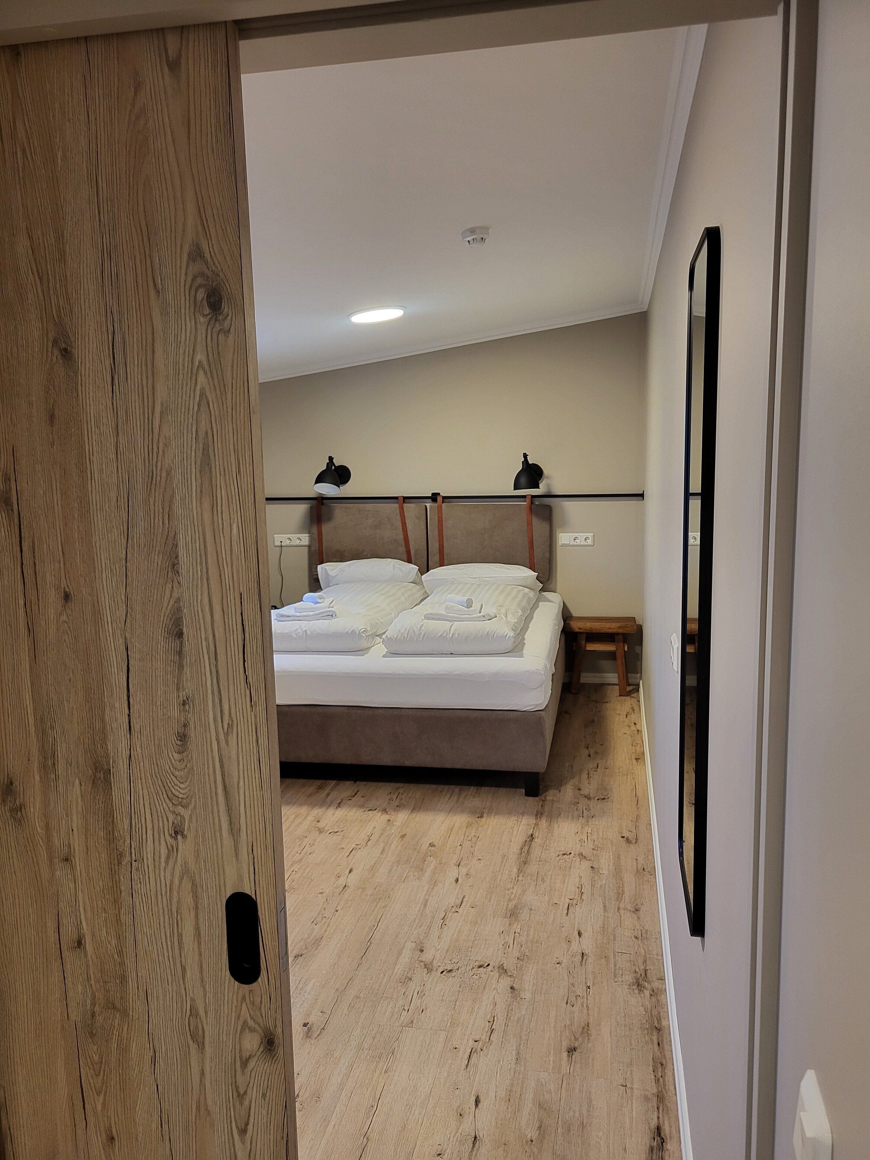 書桌、隔音、熨斗/熨衫板、免費 Wi-Fi