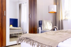 3 Schlafzimmer, Schreibtisch, Bügeleisen/Bügelbrett, kostenloses WLAN