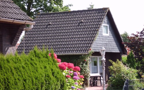 Kleines gemütliches Ferienhaus lädt ein zum Erholen.<br><br>