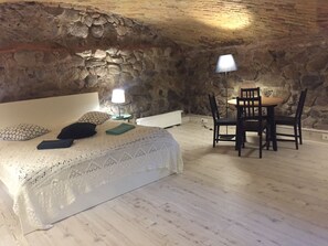Deluxe Double Room, 1 King Bed, Private Bathroom | Iron/ironing board, free WiFi, bed sheets - Sleep In BnB (Vilnius)