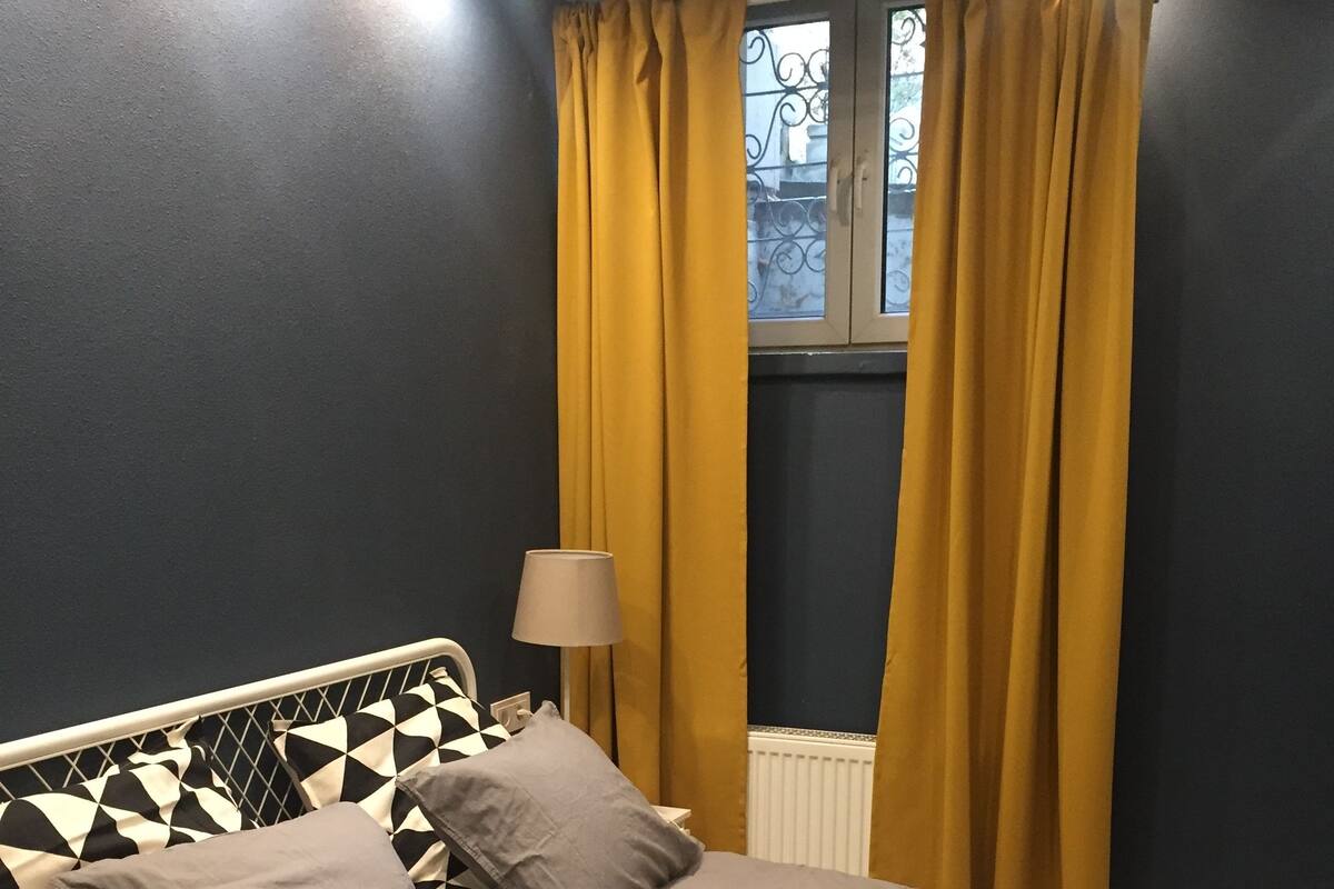 Family Room with Private Bathroom | 다리미/다리미판, 무료 WiFi, 침대 시트