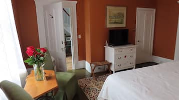 1 bedroom, desk, iron/ironing board, free WiFi