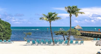 Key Largo Paradise am Meer ~ Privatstrand ~ Pool ~ Tennis ~ Kajaks ~ Kostenloses WLAN