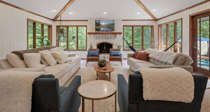 6 makuuhuoneen Retreat täydellinen suurille ryhmille w / lämmitetty uima-allas