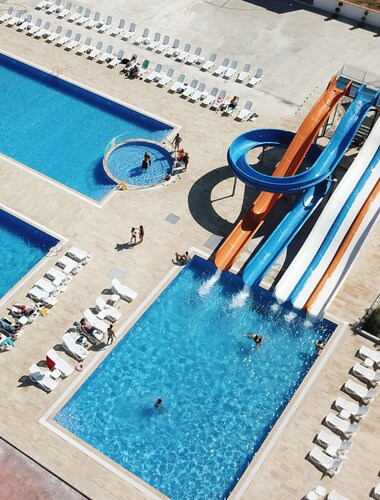 Burgaz Resort Aquapark Hotel