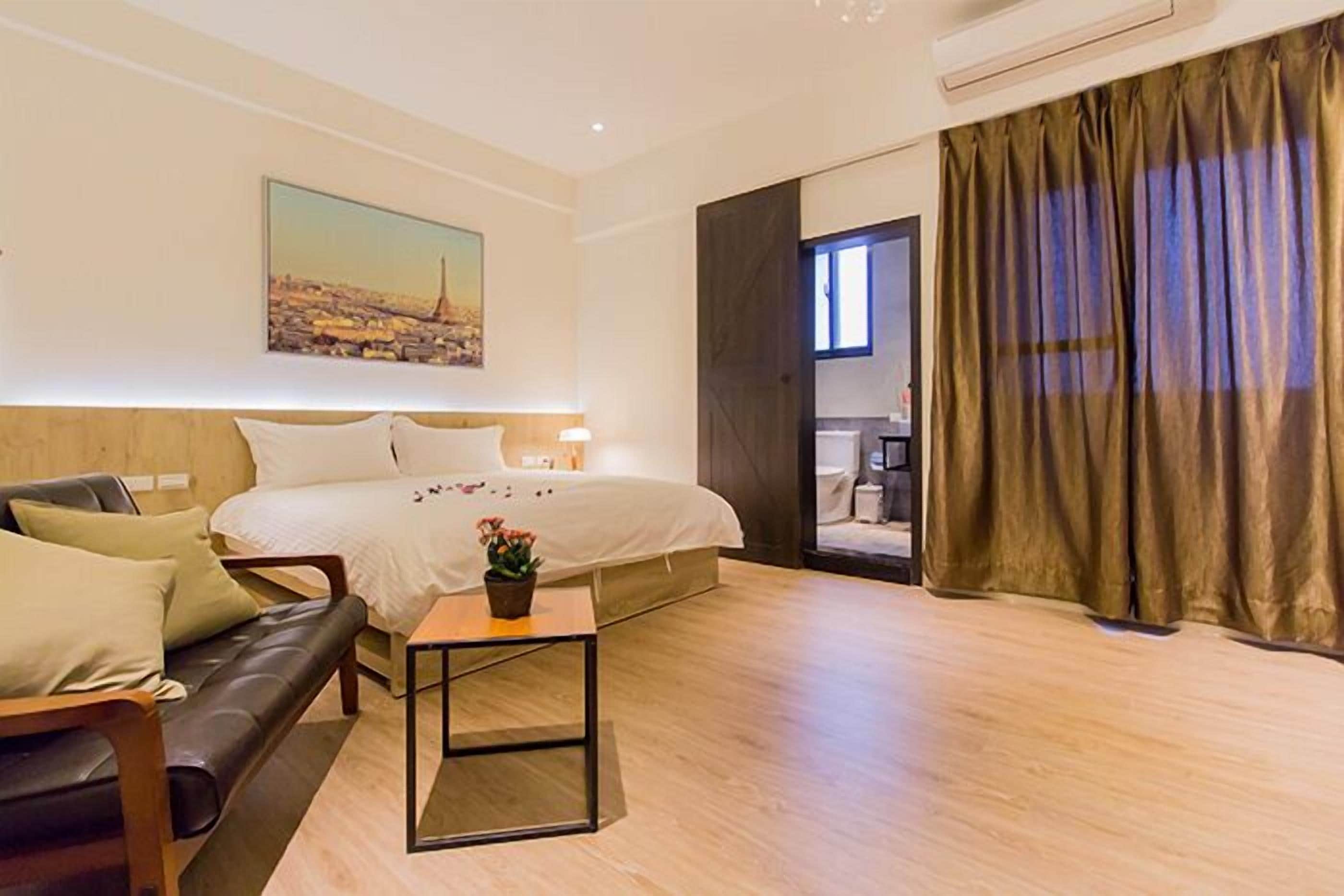 舒適雙人房 | 獨特裝潢、布置獨特、書桌、遮光布/窗簾