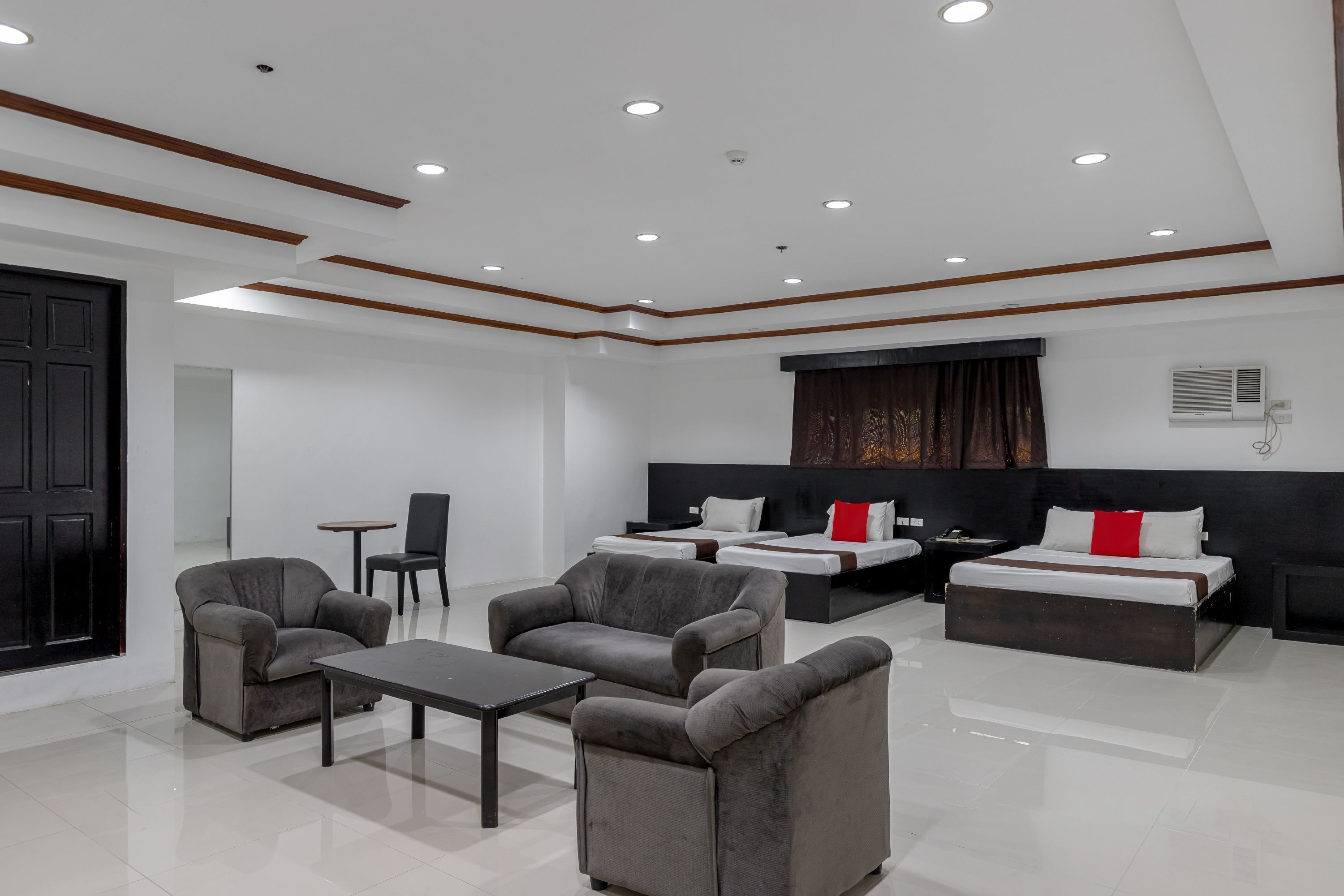 Desk, soundproofing, iron/ironing board, rollaway beds