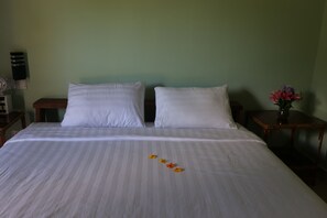 Deluxe Double Room, Garden View | Free WiFi