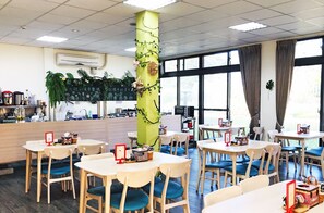 Restaurant - NCNU Campus Inn (Puli)