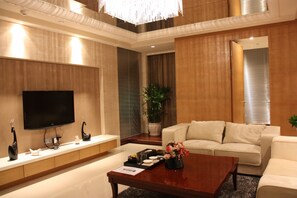TV - Belgravia Suites Wuxi (Wuxi)