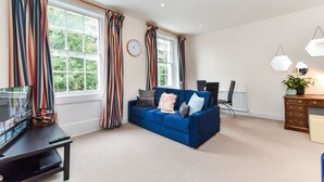Deluxe-Apartment, 1 Schlafzimmer | Wohnbereich