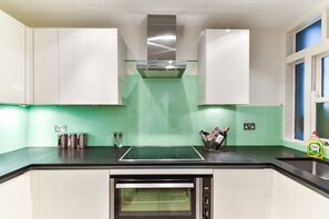 舒適公寓, 1 間臥室 | 私人廚房 | 雪櫃、微波爐 (按要求提供)、焗爐、爐具