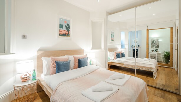 Comfort appartement, 1 slaapkamer | 1 slaapkamer, luxe beddengoed, een strijkplank/strijkijzer, gratis wifi