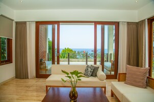 Ocean View Suite | Living area | Smart TV