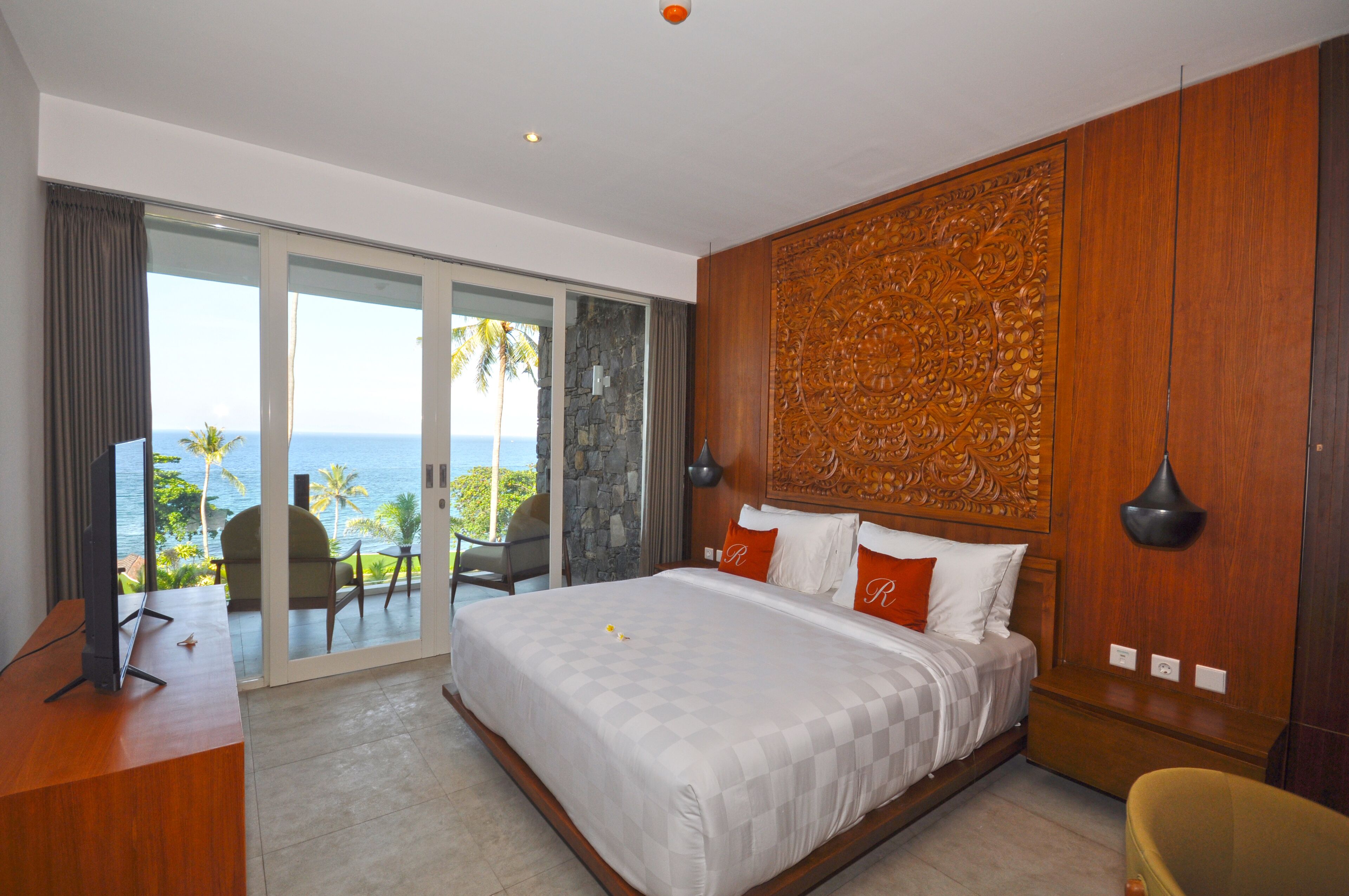 deluxe ocean view | 1 bedroom, minibar, in-room safe, free wifi