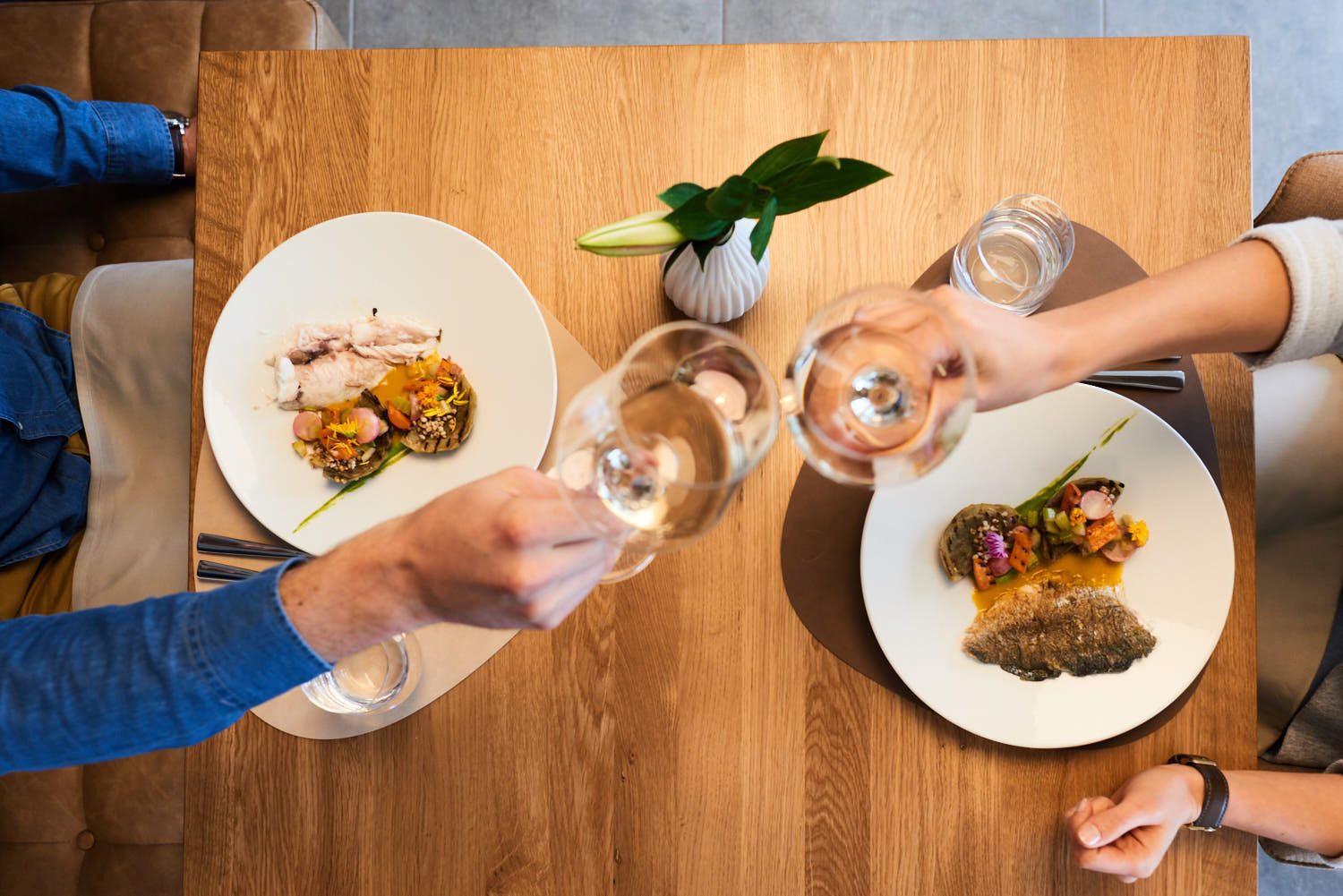 Desayuno buffet diario (EUR 10 por persona)