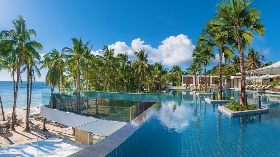 Henann Crystal Sands Resort