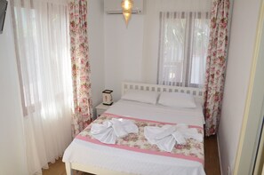 Minibar, desk, free cribs/infant beds, free WiFi - Mercanay Butik Otel (Ayvalik)