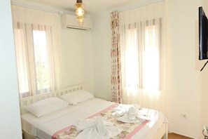 Minibar, escritorio, cunas gratuitas y wifi gratis 