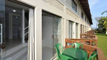 Superior Chalet | 1 bedroom, blackout drapes, free WiFi, bed sheets