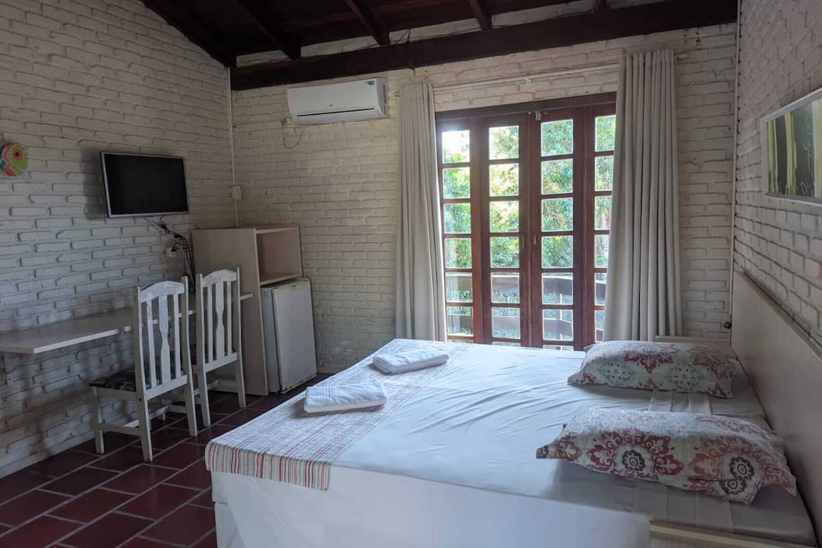 Suite Standar | 1 kamar tidur, tirai kedap cahaya, Wi-Fi gratis, dan seprai linen
