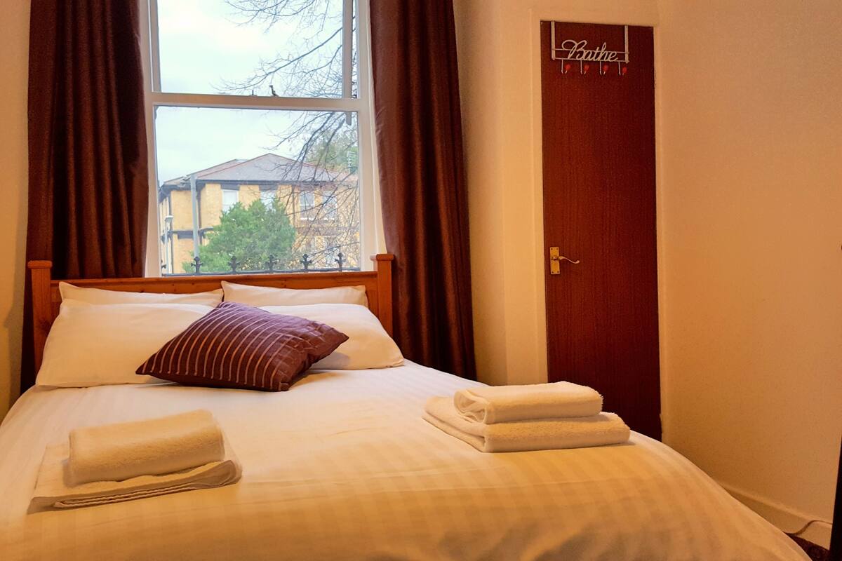 Standard Double Room | Blackout drapes, iron/ironing board (on request), cribs (free)