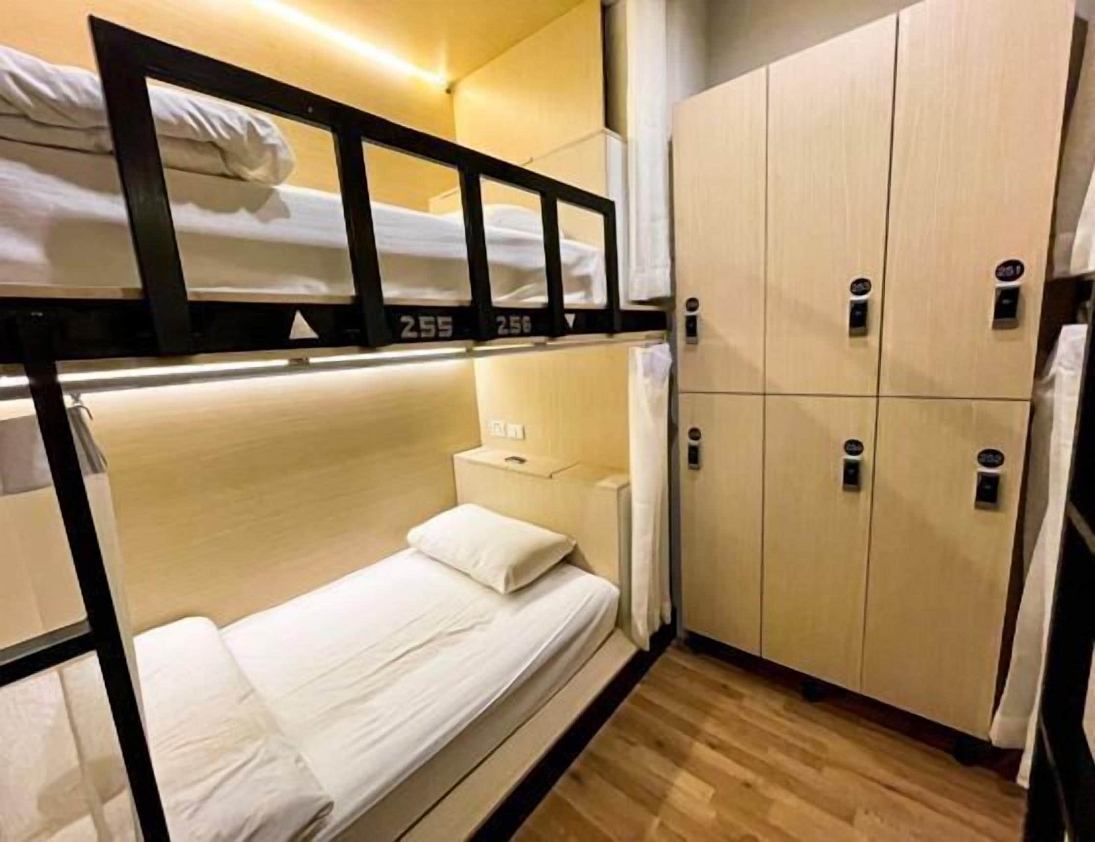 Sábanas de algodón egipcio y camas con pillow-top 