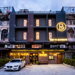 Fasade – kveld/natt