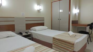 Deluxe Twin Room, 2 Twin Beds | Minibar, desk, blackout drapes, free WiFi