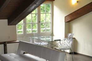 Design Apartment (Casa Matín) | Living room | Flat-screen TV, foosball, table tennis - Casona la Sierra (Cudillero)